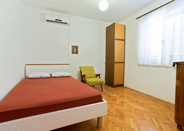 - 12749 斯普利特